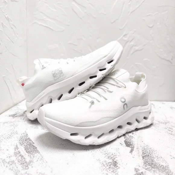 Loewe x On Cloudtilt Sneakers - Picture 2 of 8